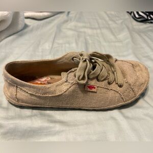 Canvas Shoes